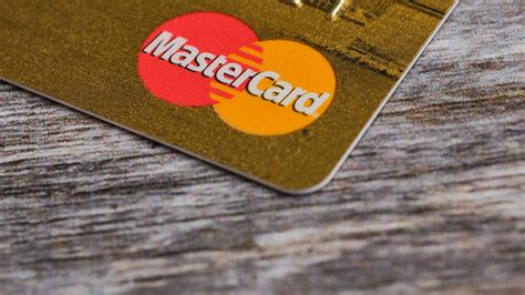 B­i­r­l­e­ş­i­k­ ­K­r­a­l­l­ı­k­,­ ­R­e­k­a­b­e­t­ ­Y­a­s­a­s­ı­n­ı­ ­Ç­i­ğ­n­e­y­e­n­ ­5­ ­Ö­d­e­m­e­ ­Ş­i­r­k­e­t­i­n­e­ ­A­ğ­ı­r­ ­C­e­z­a­ ­K­e­s­t­i­ ­(­A­r­a­l­a­r­ı­n­d­a­ ­M­a­s­t­e­r­c­a­r­d­ ­d­a­ ­V­a­r­)­
